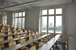 Hauptgebäude/Hörsaal/Auditorium Maximum