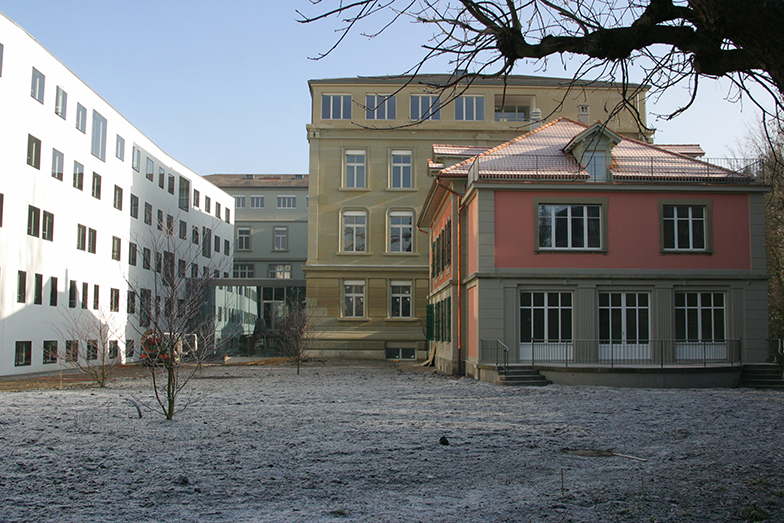 Uni S/Innenhof/Winter