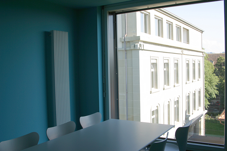 Uni S/Besprechungsraum blau
