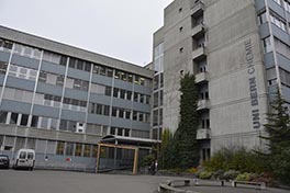 Bühlplatzareal/Chemie Gebäude/Aussenansicht auf Haupteingang