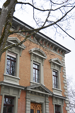 Bühlplatzareal/Physiologisches Institut/Aussenansicht/Haupteingang